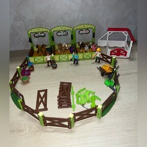 Playmobil Spirit Riding Free Horse Stable – Horses, Figures & Accessories